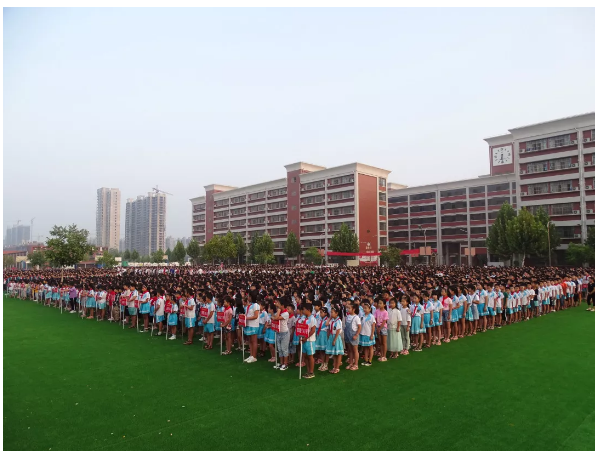 丽星小学举行第一次升国旗活动 - 通许县丽星小学-丽星学校官网